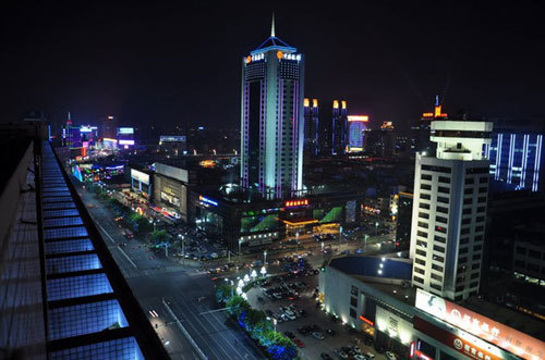 创新设计让潍坊路灯焕发城市夜景魅力