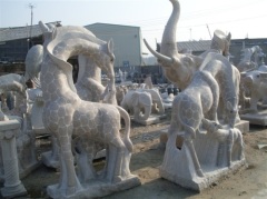 成都长颈鹿石雕雕刻
