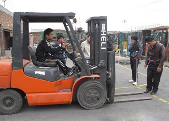 叉车怎么保养