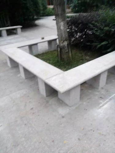 公园石桌椅效果