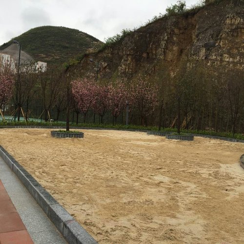 贵阳石英砂和水晶砂的区别