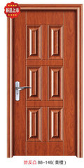广西钢木门加盟商经过改造后的钢木门