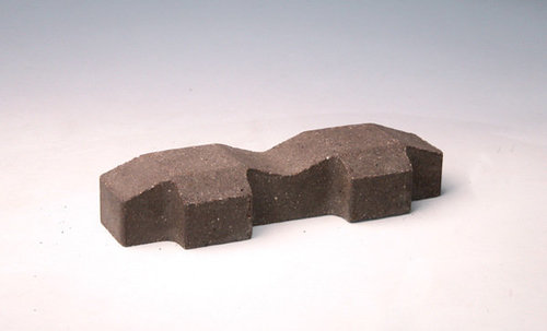 混凝土透水磚材質為河沙、水泥、水及透水劑
