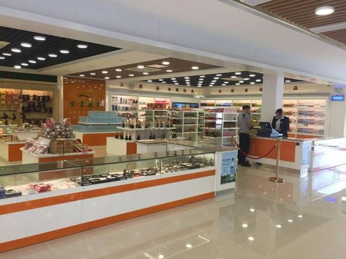珠宝展柜是珠宝店第*视觉的亮点