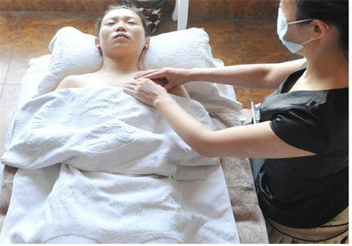 专业的催乳师开奶有什么好处?