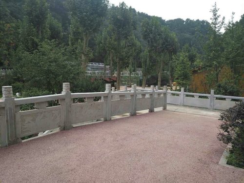 2016黔灵山动物园提升改造项目栏杆