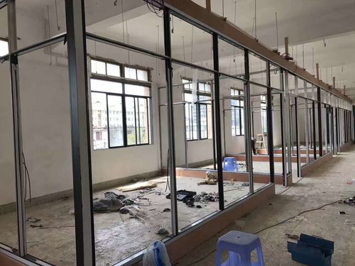 活动隔断还具有隔音保温作用