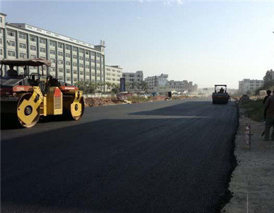 影响成都70号沥青路面平整度的因素