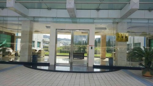 电动感应门玻璃门怎样安装