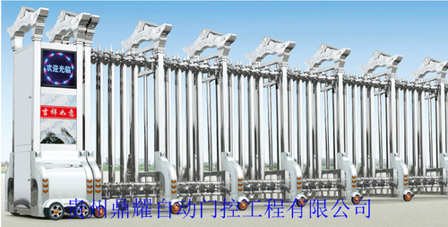 你知道旋转门是谁发明吗?