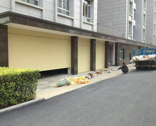 电动车库门--如何延长电动门、卷帘门的使用寿命
