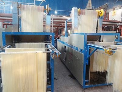 柳州米粉厂——干米粉与湿米粉的区别