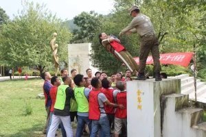 培训者由“知识传播者”向“知识生产者”转变。