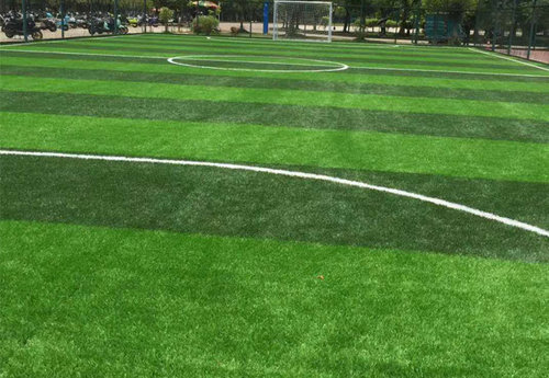 人造草坪足球场地基础施工要求
