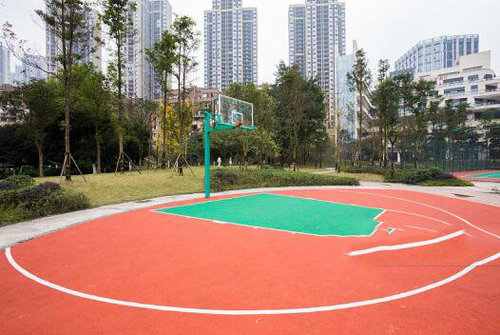 透气型塑胶跑道应用范围及特点