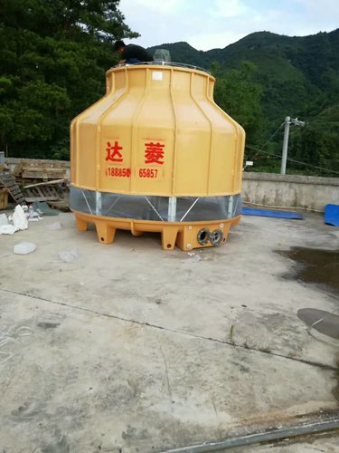 温度对冷却塔的寿命影响非常大,