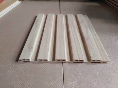 贵港园林景观——挑选防腐木的方法以及具备特点