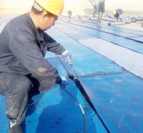 高温下防水施工注意事项
