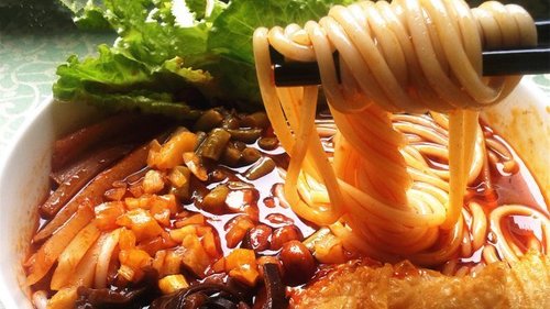 柳州米粉厂——螺蛳粉风味特点
