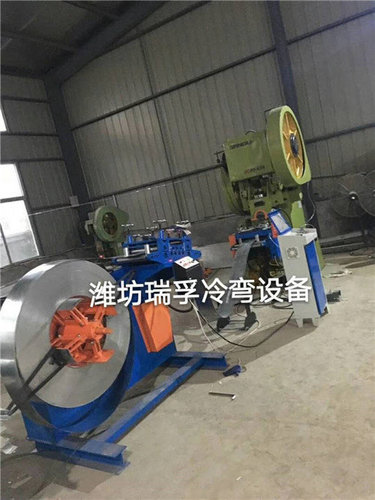 电缆桥架生产线荷载计算