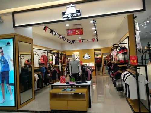 服装店衣架展示架陈列视觉效果