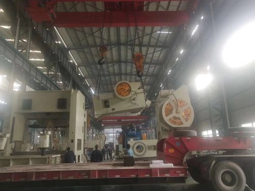 深圳陈总1200T热模锻装车发货