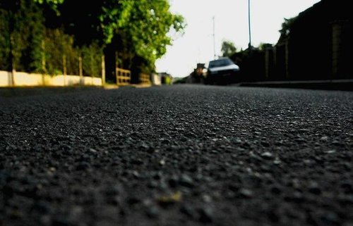 影响成都70号沥青道路低温开裂的因素有哪些