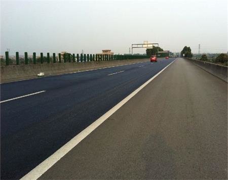 成都90号沥青厂家浅谈:道路沥青的效果与基础沥青有哪些关系