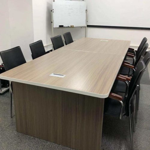怎么才能选择更舒服的海口办公桌椅?