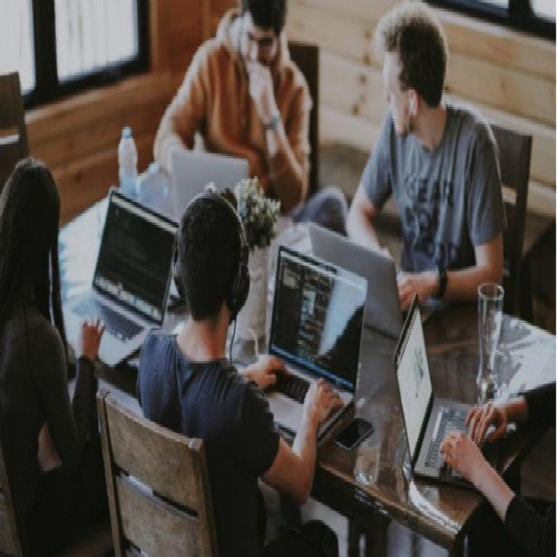 什么是定制高*网站建设企业?