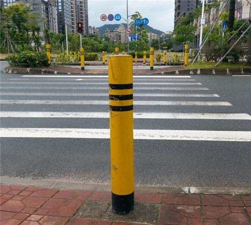 交通防撞柱防护等级说明