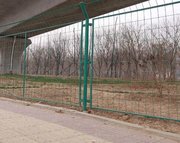 如何延长公路护栏网使用寿命，又如何防腐呢？