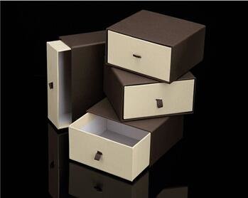 西安礼品盒定制厂家提醒大家，过年送礼选对包装是关键。