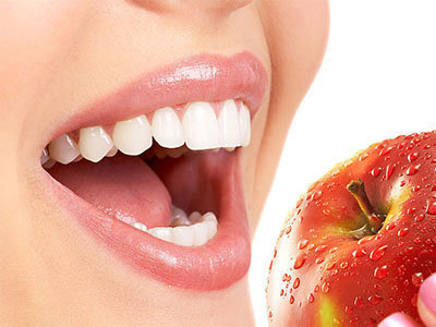 眉山人提問：吃什麽食物對牙齒美白有幫助？