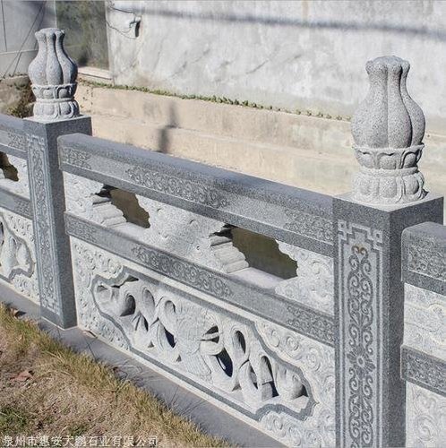 柳州石头栏杆——护栏在东方和西方的差别