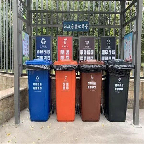 ​广西分类垃圾桶——小区垃圾桶“住进”收集房