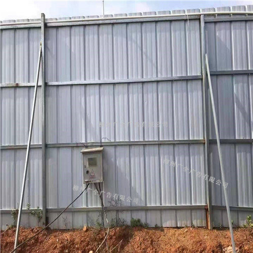 ​柳州工地围栏定制——常见的施工围栏种类