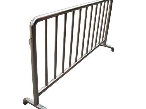 不锈钢护栏和不锈钢复合管护栏的材质区别