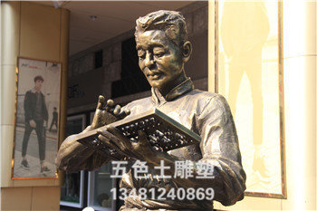 广西雕塑——如何正确清xi不锈钢雕塑