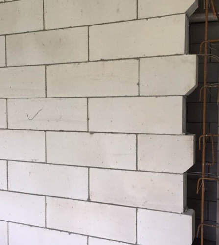 海南砌块批发——轻质砖的优点