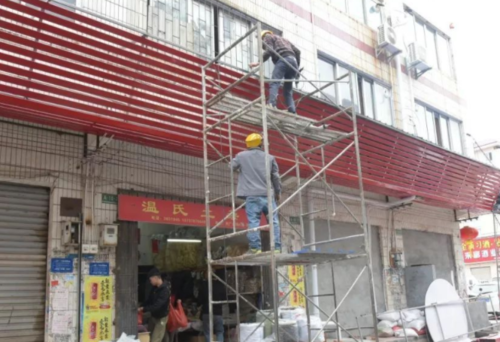 重点排查18条道路的门店招牌