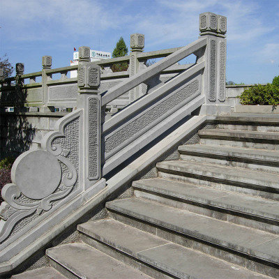 柳州石雕— 石雕牌坊上*特别的建筑特点