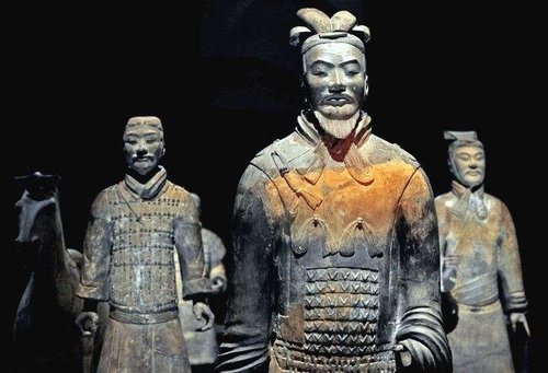 广西雕塑——兵马俑：陶瓷雕塑史上的伟大壮举