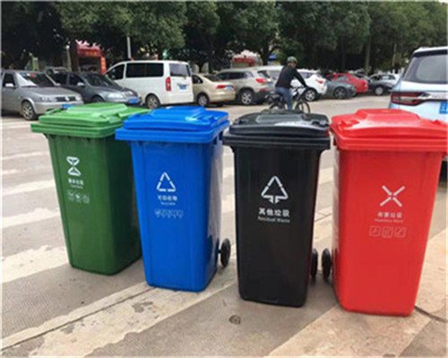 柳州垃圾桶——挂车垃圾桶具有什么样的特点呢？