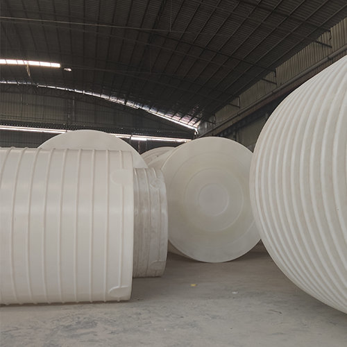 南宁塑料水箱加工厂谈及酒缸的盖子制作